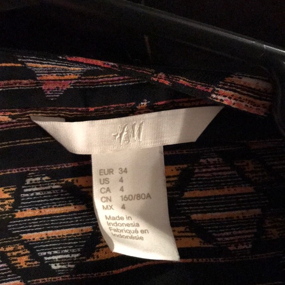 Button up blouse - Picture 2 of 2